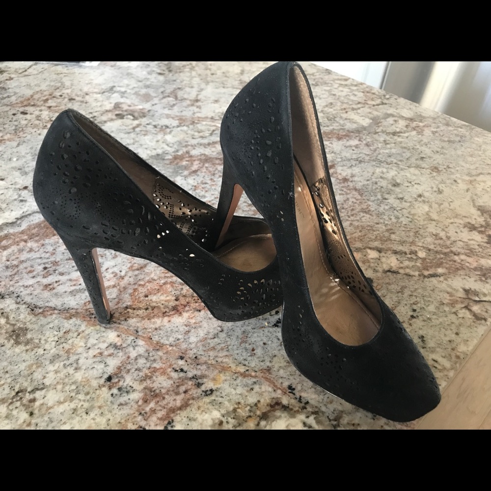 BCBG Generation perforated suede leather Pumps